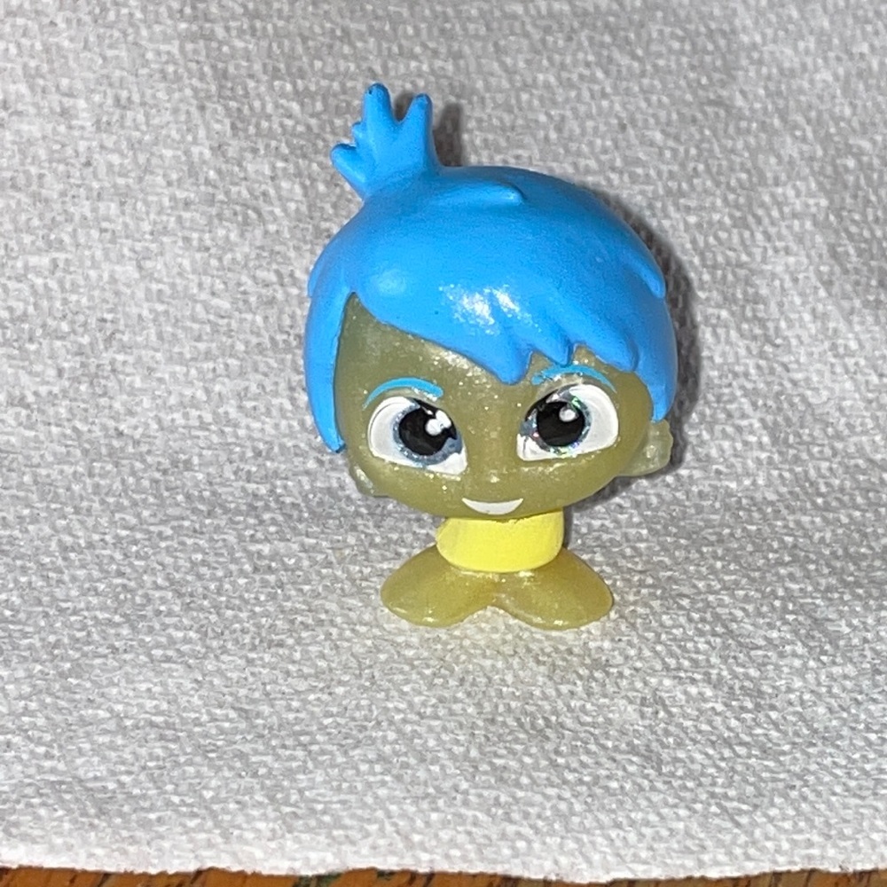 Disney doorables series 7 joy